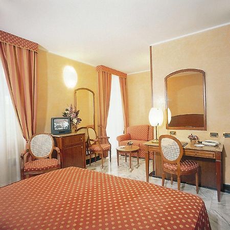 Hotel Ulivi 아렌자노 외부 사진
